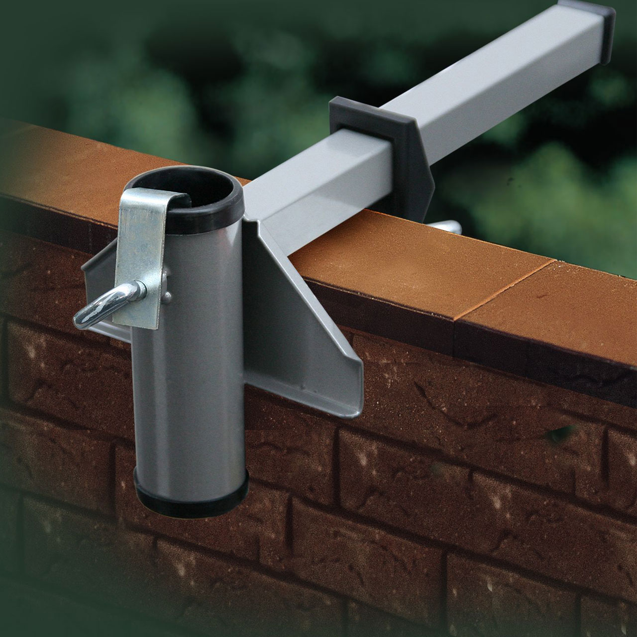 V14119_Sonnenschirmhalter_fur_Balkon Mauerbruestung_aluminium_25mm